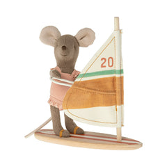 maileg-beach-mice-surfer-little-sister-mail-17210400- (1)