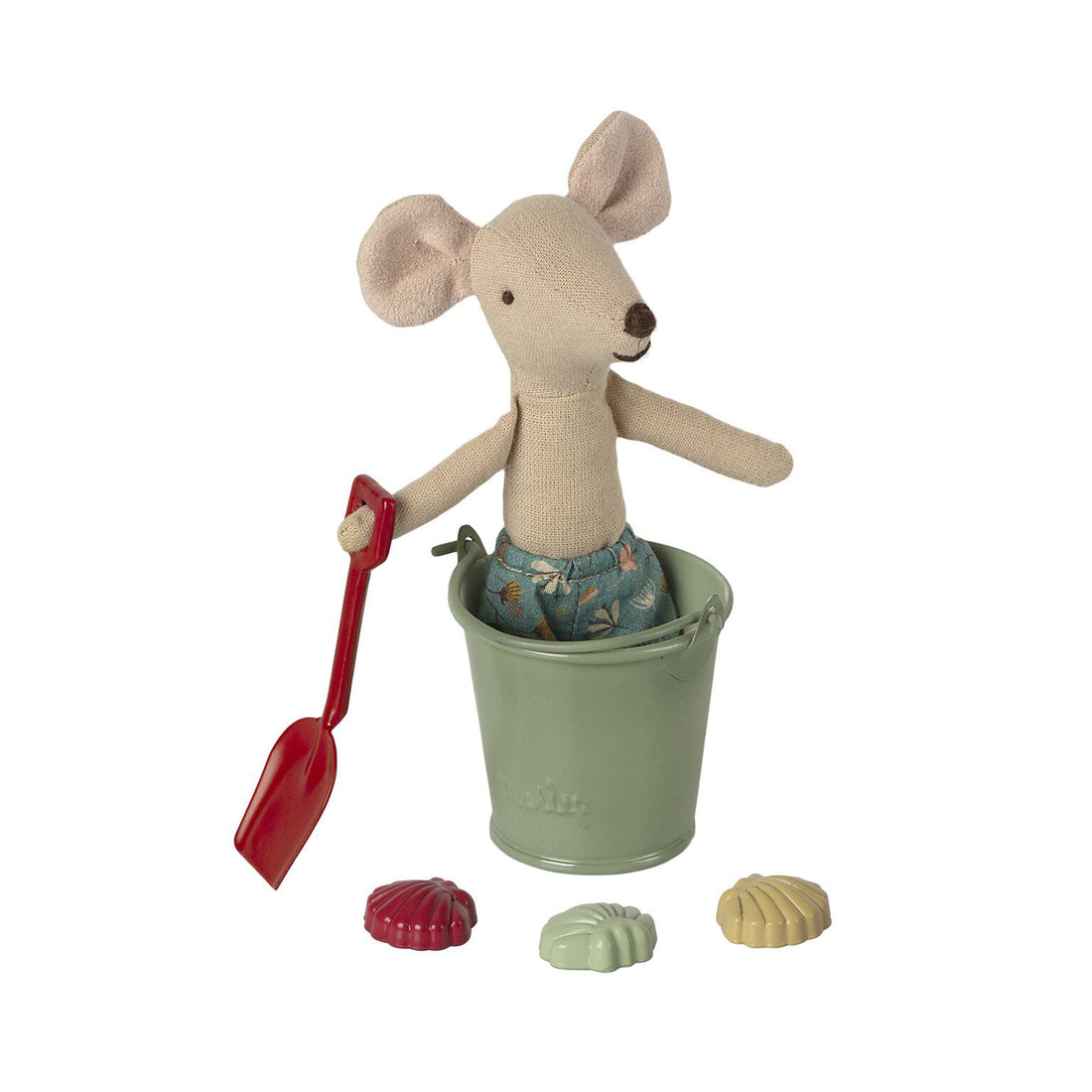 maileg-beach-set-shovel-bucket-&-shells- (2)