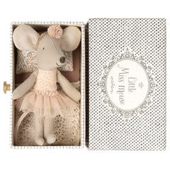 maileg-dance-mouse-in-daybed-little-sister-mail-16172901- (1)