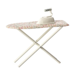 maileg-iron-&-ironing-board-01