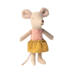 maileg-little-sister-mouse-in-matchbox- (2)
