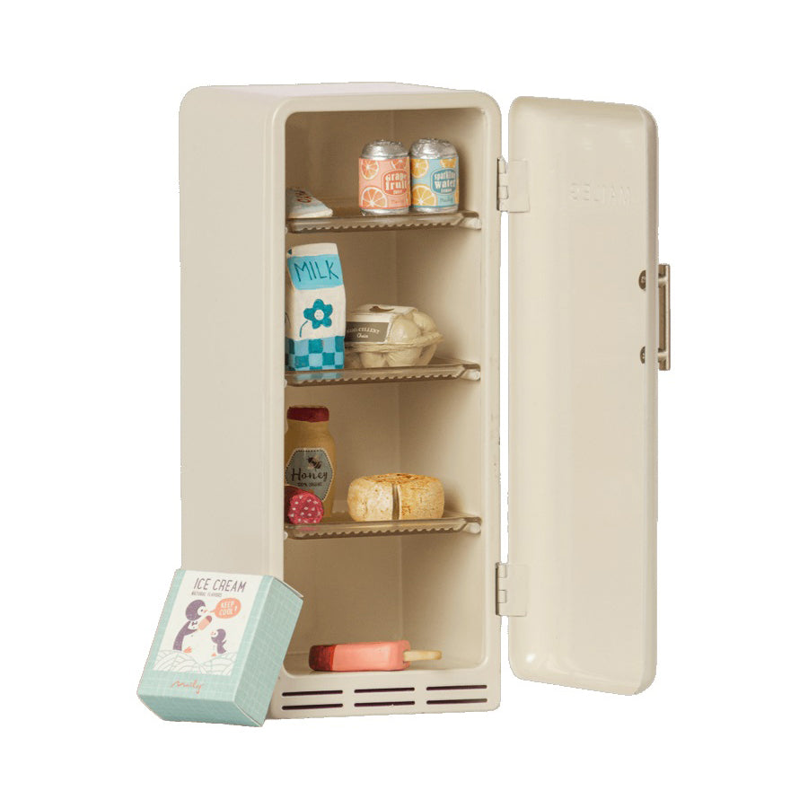maileg-miniature-fridge-off-white-mail-11110600- (3)