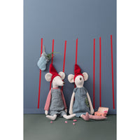 maileg-mouse-angel-with-stocking-blue-05