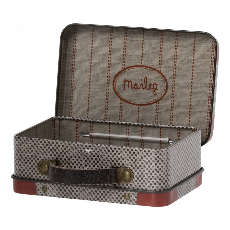 maileg-suitcase-metal-grey-travel-mail-19260600- (3)