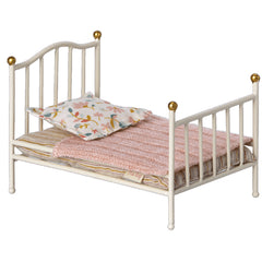 maileg-vintage-bed-mouse-off-white- (1)