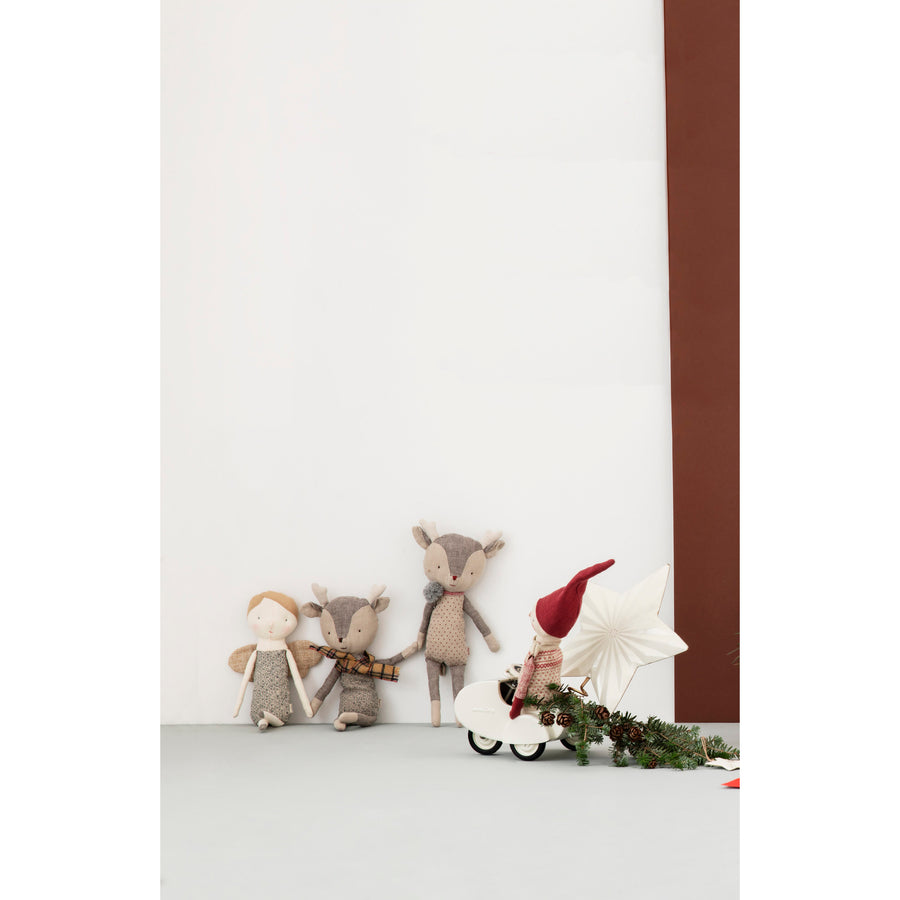 maileg-winter-friends-reindeer-girl- (2)