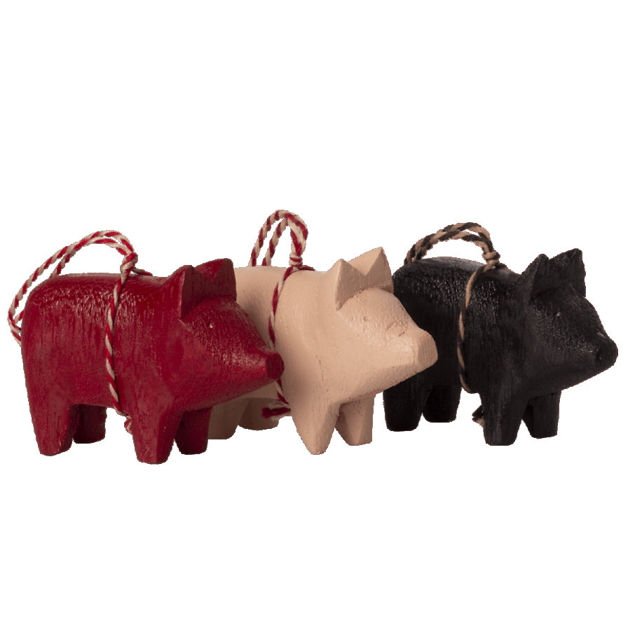 maileg-wooden-pig-ornament-3-ass- (2)