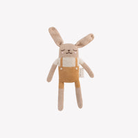 main-sauvage-knit-toy-bunny-ochre-overalls-main-stbunmust- (1)
