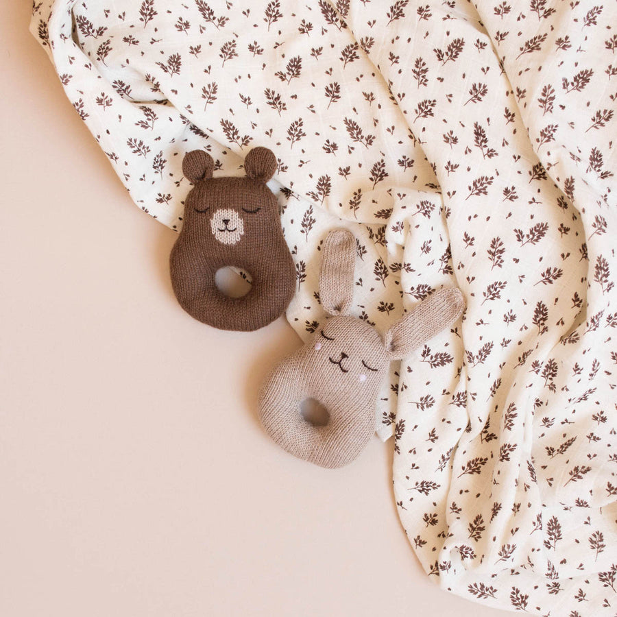 main-sauvage-rattle-teddy-main-rttednut- (4)