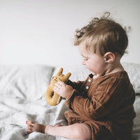 main-sauvage-rattle-tiger-main-rttigmust- (4)
