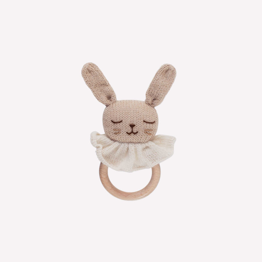 main-sauvage-teething-ring-bunny-sand-main-tebunsand- (1)