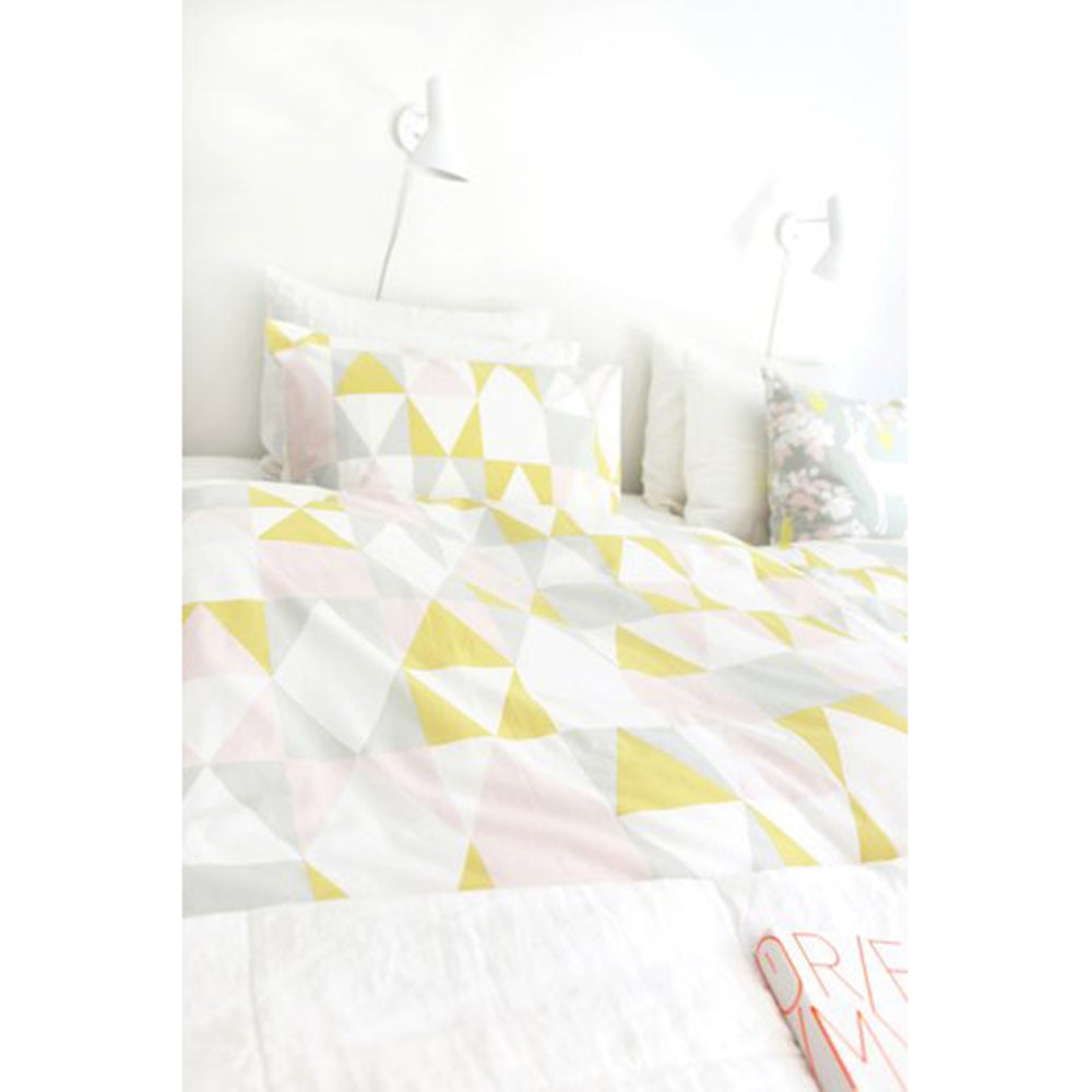 majvillan-cushion-cover-alice-pink - (2)