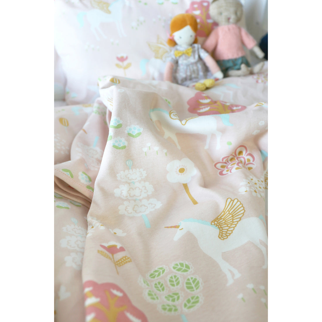 majvillan-jersey-blanket-true-unicorns-pink -  (3)