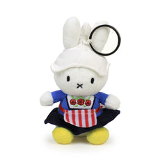 miffy-farmer's-wife-keychain-1