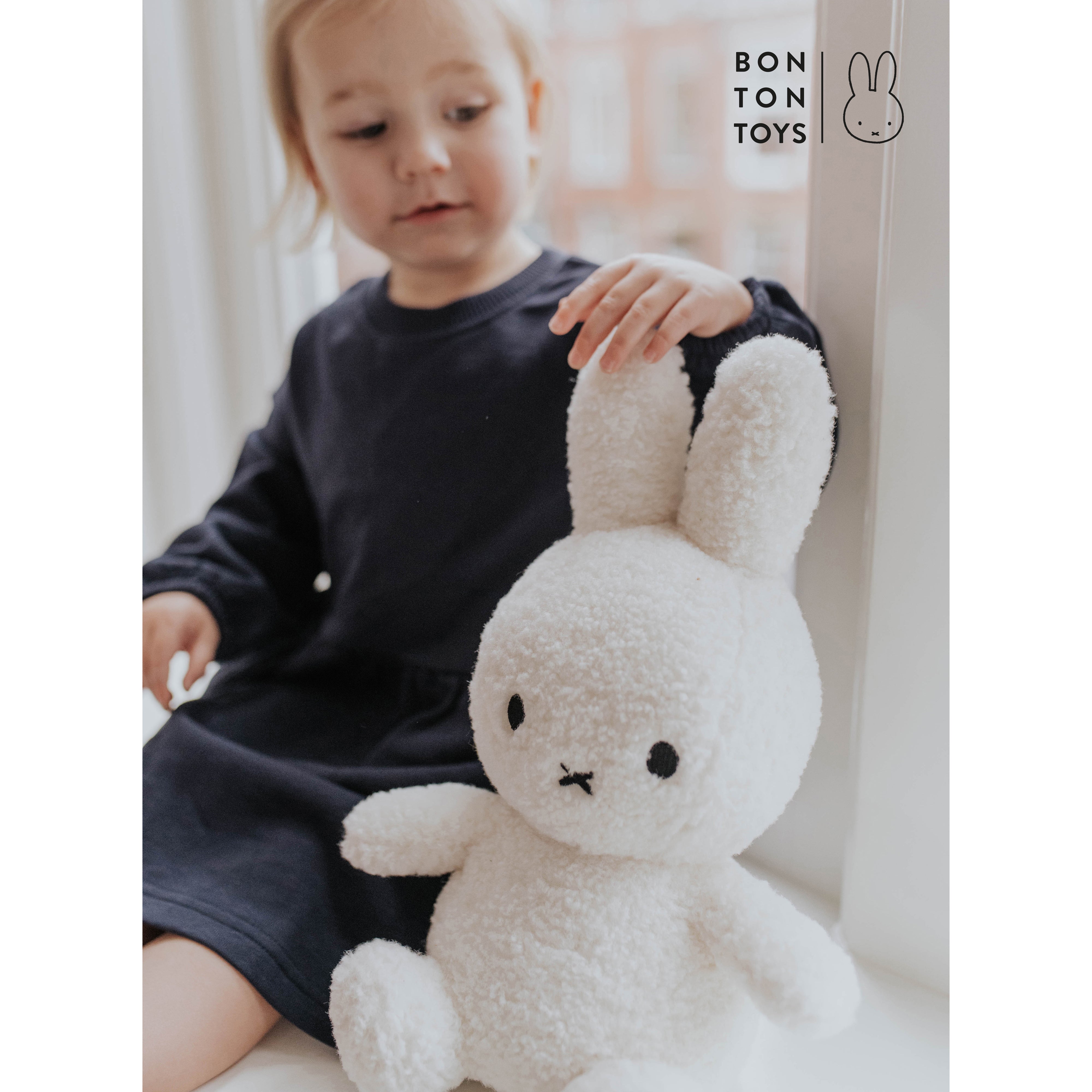 miffy-sitting-terry-cream-33cm-miff-24182196- (2)