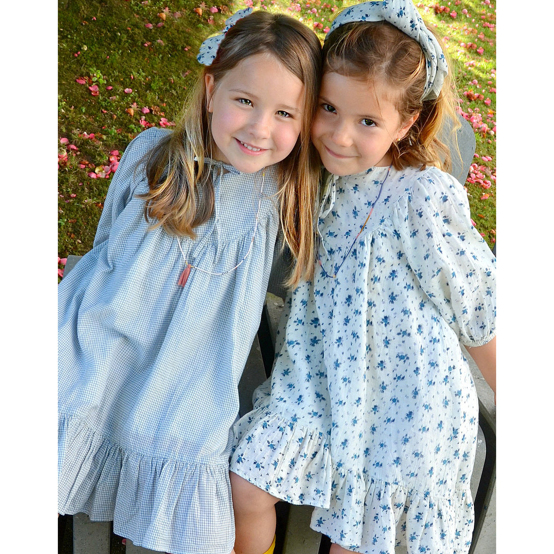 minina-loves-hairpin-linen-butterfly-veronica-blue-flowers- (12)