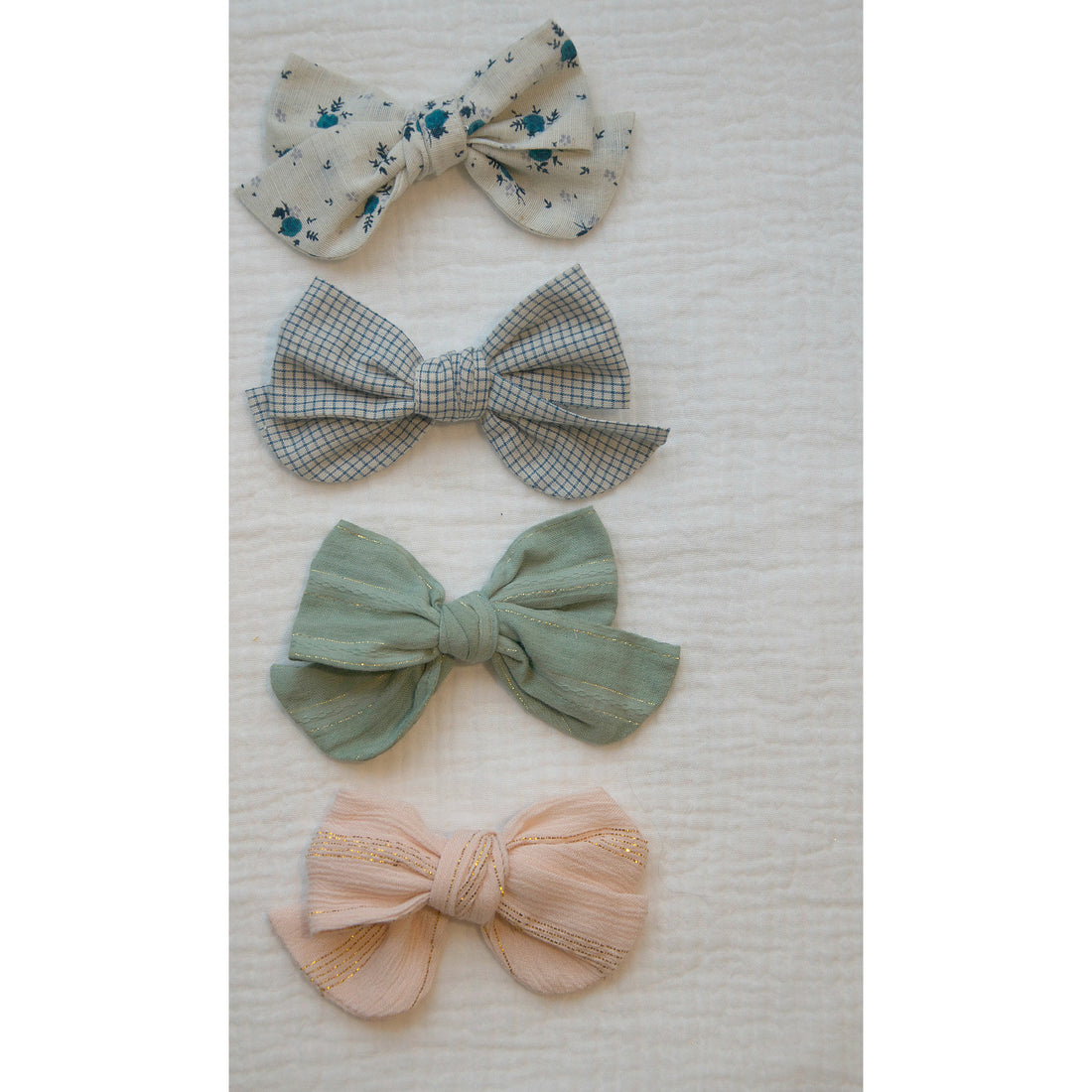 minina-loves-hairpin-old-school-veronica-blue-flowers- (3)