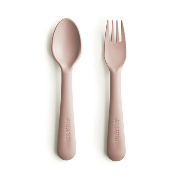 mushie-fork-and-spoon-set-blush-mush-2380019- (1)