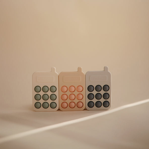 mushie-phone-press-toy-blush-mush-2860019- (2)