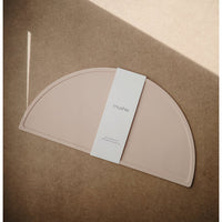 mushie-silicone-place-mat-blush-mush-2370019- (2)
