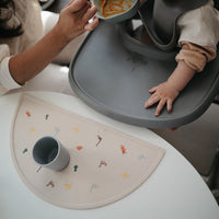 mushie-silicone-place-mat-planets-mush-2370145- (4)