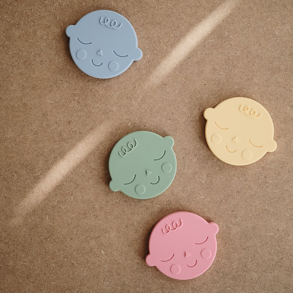 mushie-teether-face-banana-cream-mush-2560320- (3)
