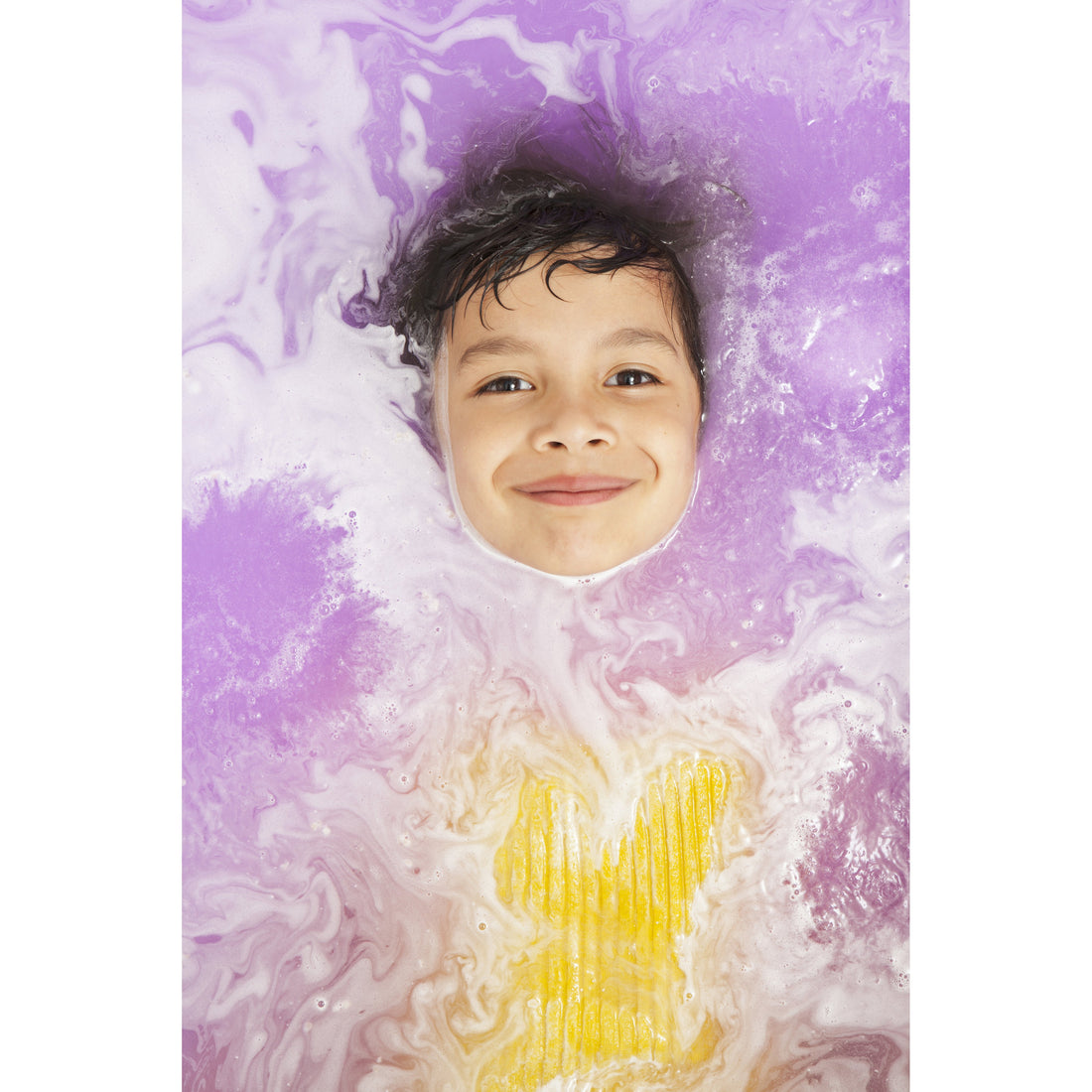 nailmatic-kids-colouring-bath-bomb-for-kids-supernova-pink-yellow-purple- (2)