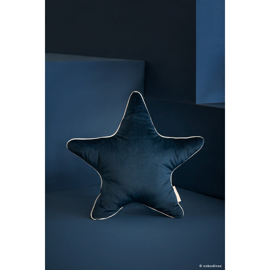 nobodinoz-aristote-star-velvet-cushion-night-blue- (6)