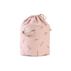 nobodinoz-bamboo-toy-bag-blue-secrets-misty-pink-01