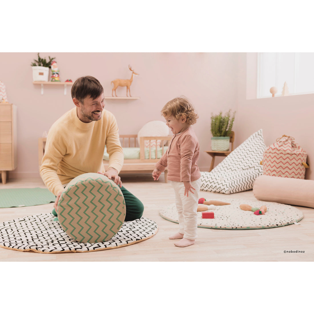 nobodinoz-beanbag-essaouira-zig-zag-black- (3)