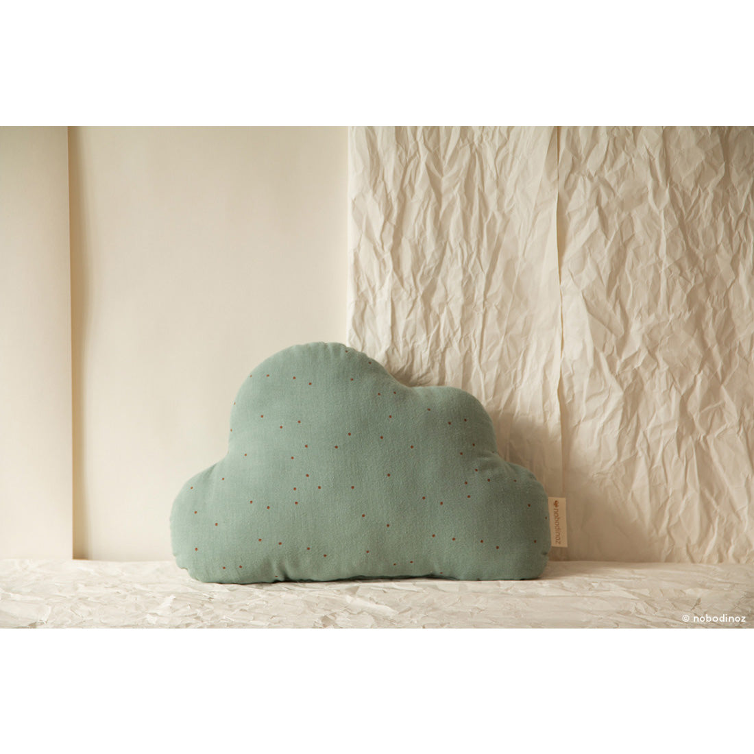 nobodinoz-cloud-cushion-toffee-sweet-dots-eden-green- (3)