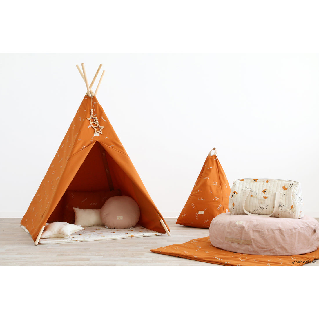 nobodinoz-colorado-square-playmat-black-secrets-natural- (9)