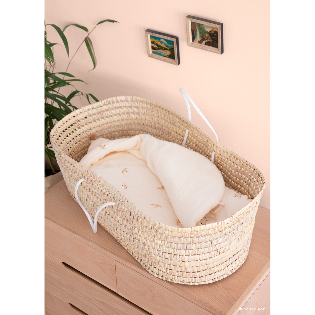 nobodinoz-cozy-natural-winter-baby-nest-bag-honey-sweet-dots-natural- (7)