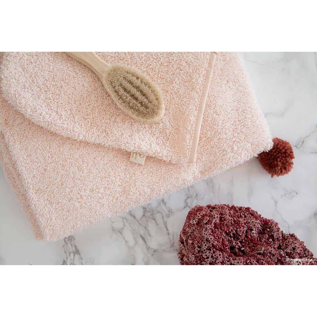 nobodinoz-cute-baby-bath-cape-pink- (8)