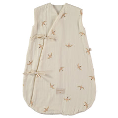 nobodinoz-dreamy-summer-sleeping-bag-nude-haiku-birds-natural- (1)