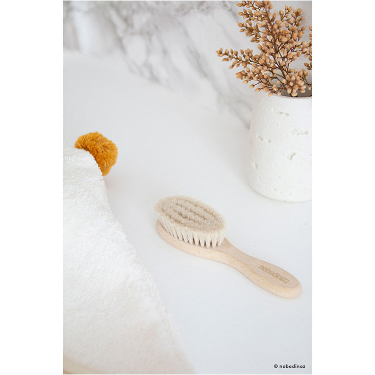 nobodinoz-extra-soft-baby-brush-natural- (6)