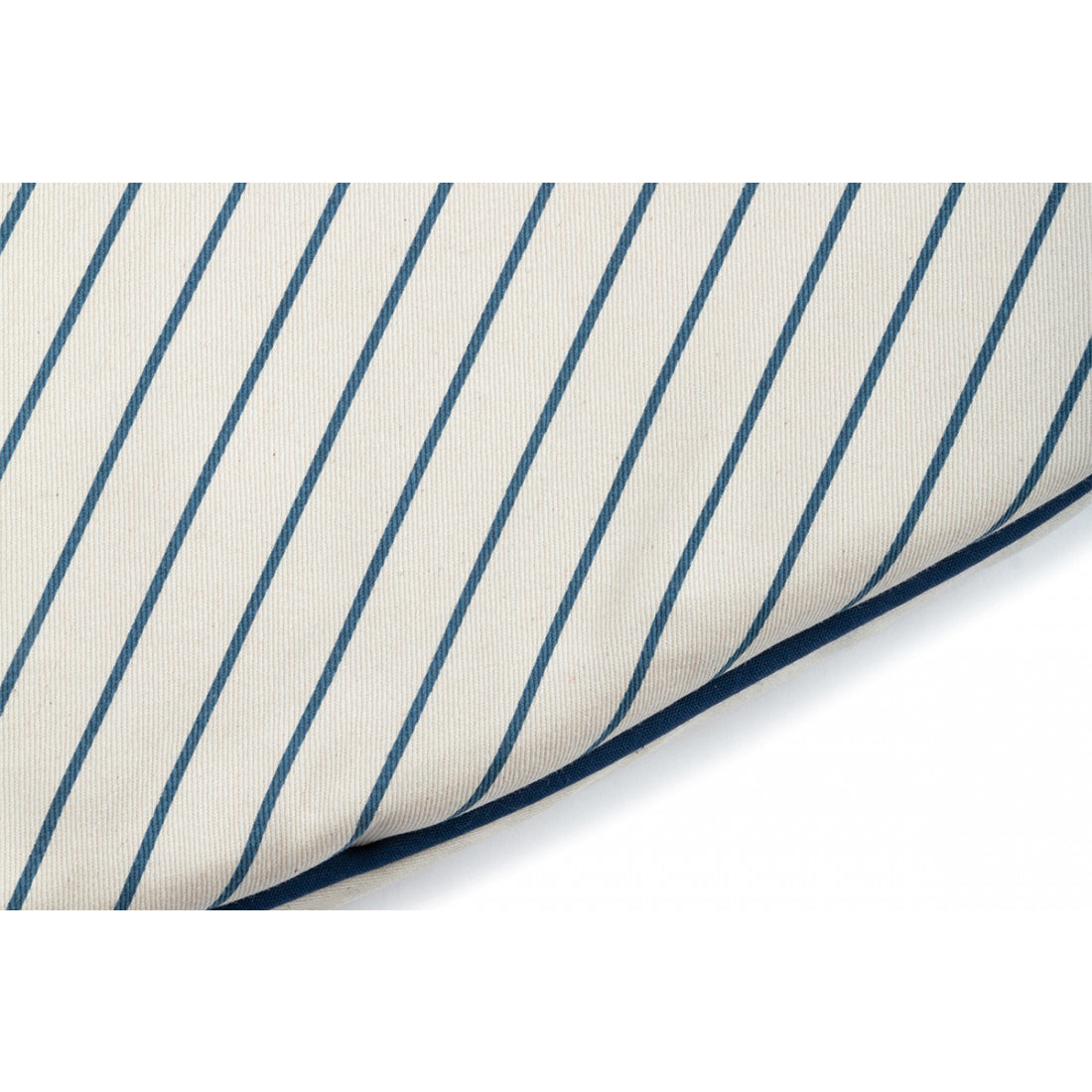 nobodinoz-fluffy-round-playmat-blue-stripes-natural-nobo-4922335- (3)