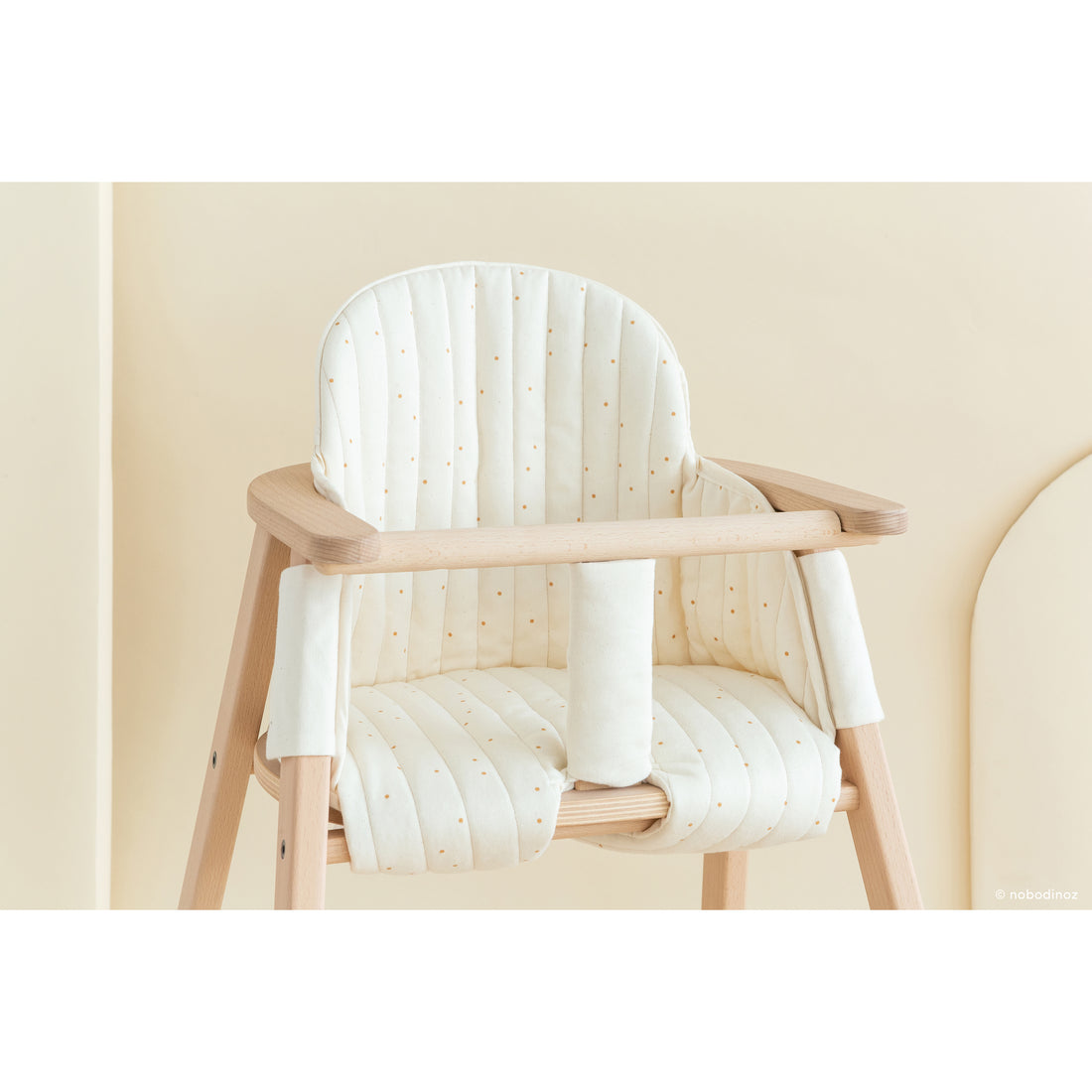 nobodinoz-growing-green-high-chair-cushion-honey-sweet-dots-natural- (2)