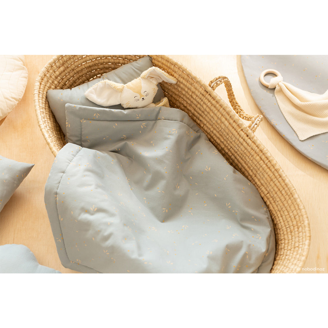 nobodinoz-laponia-blanket-small-willow-soft-blue- (5)