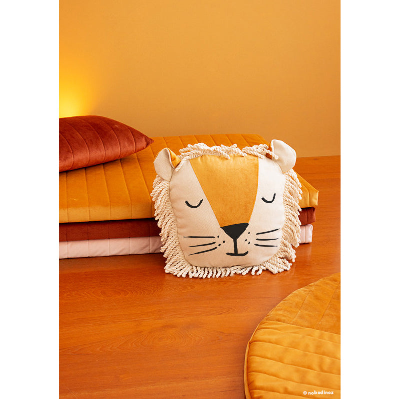nobodinoz-lion-cushion-farniente-yellow- (2)
