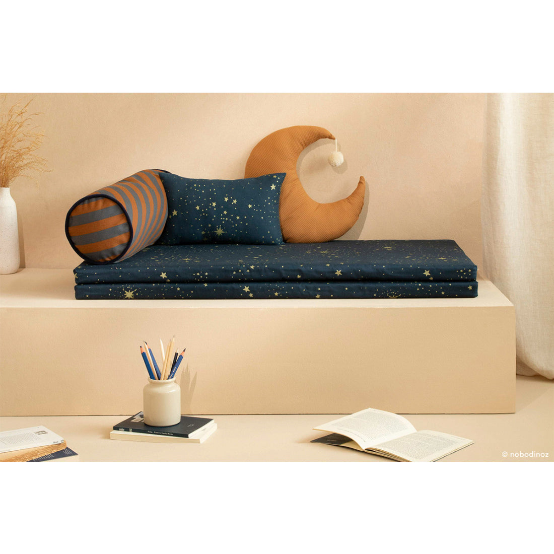 nobodinoz-majestic-cylindric-cushion-50x18-blue-brown-stripes-nobo-4924810- (4)
