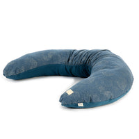 nobodinoz-maternity-pillow-luna-gold-bubble-night-blue- (2)