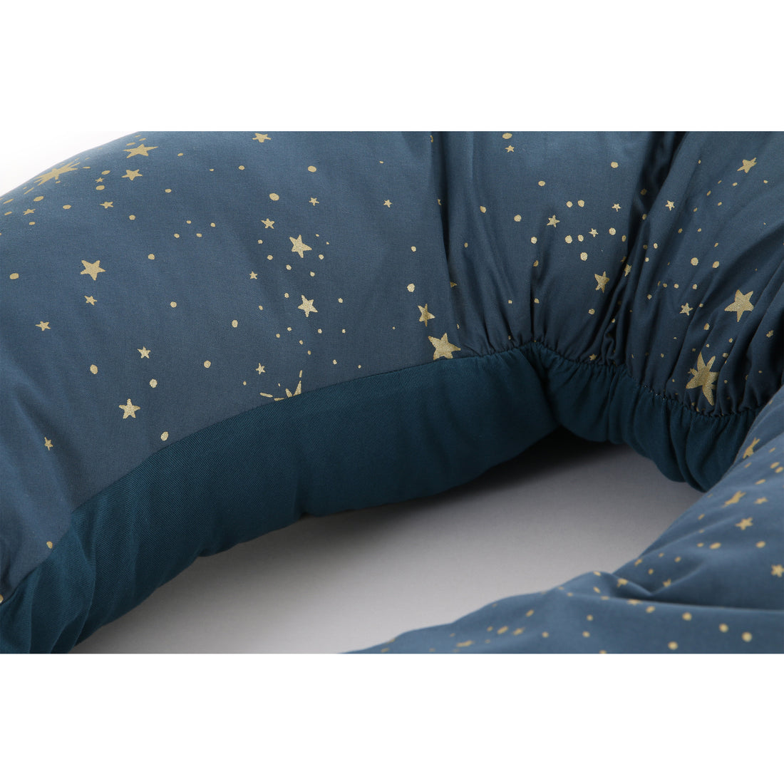 nobodinoz-maternity-pillow-luna-gold-stella-night-blue- (4)