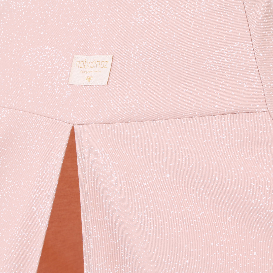 nobodinoz-phoenix-teepee-white-bubble-misty-pink- (3)