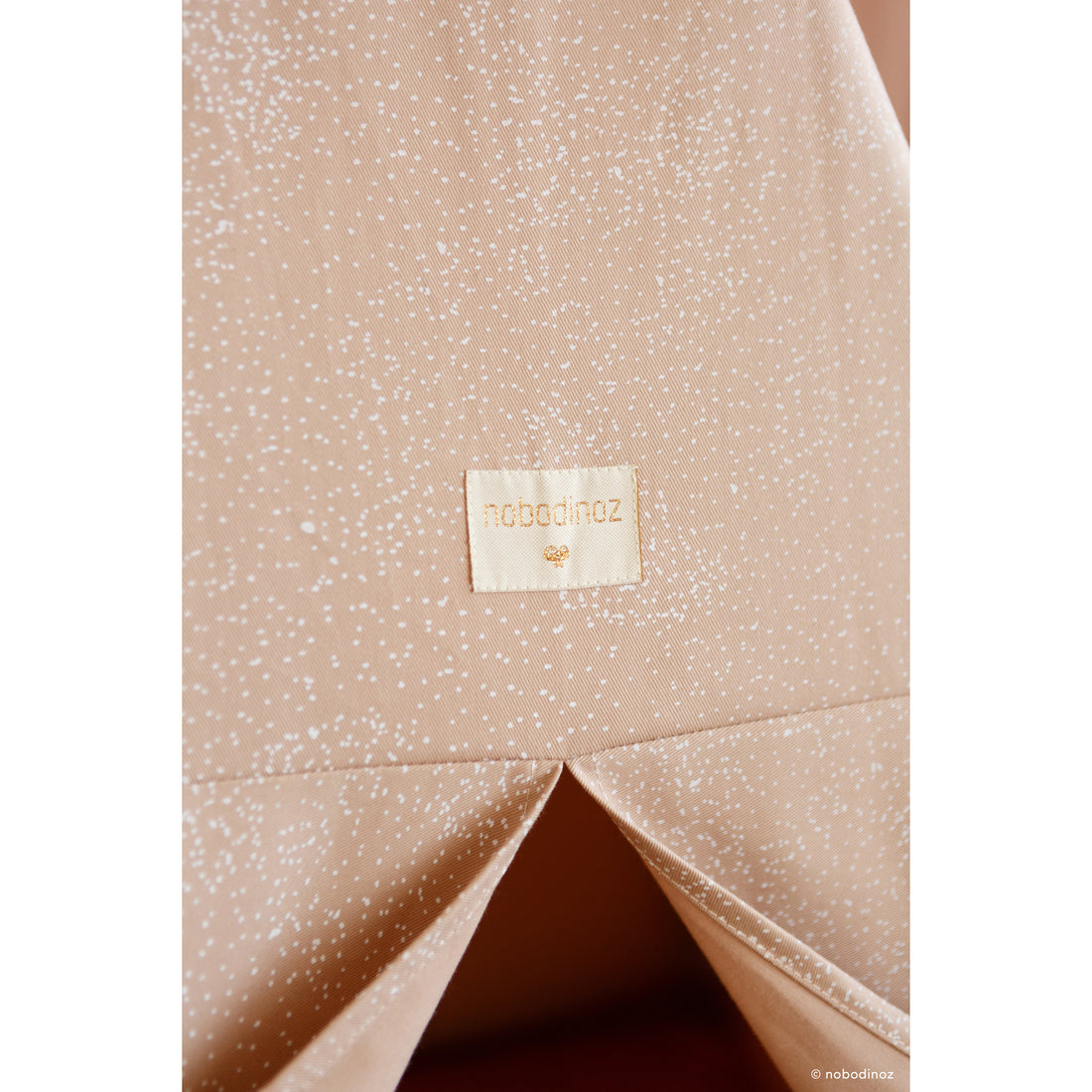 nobodinoz-phoenix-teepee-white-bubble-misty-pink- (5)