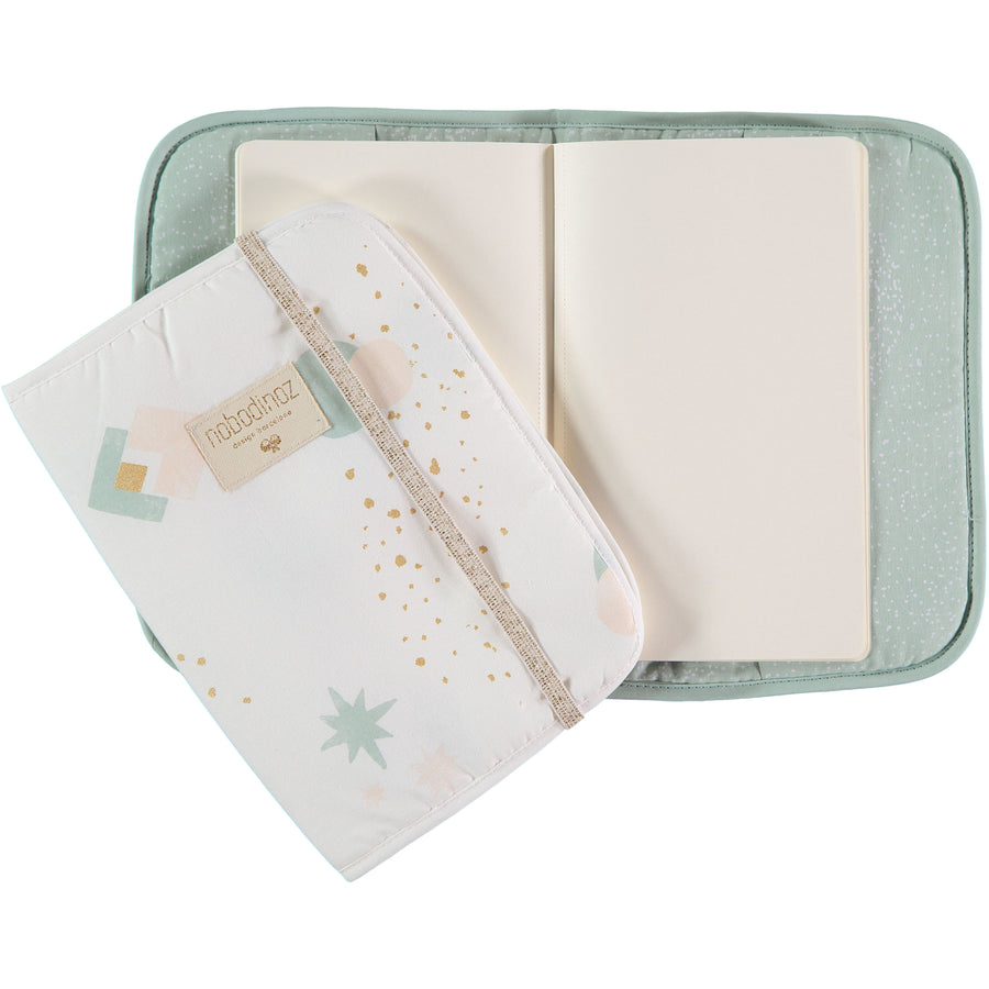 nobodinoz-poema-health-booklet-a5-aqua-eclipse-white- (3)