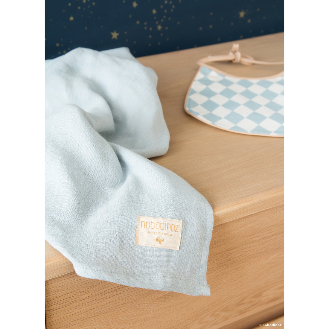 nobodinoz-swaddle-butterfly-riviera-blue- (6)