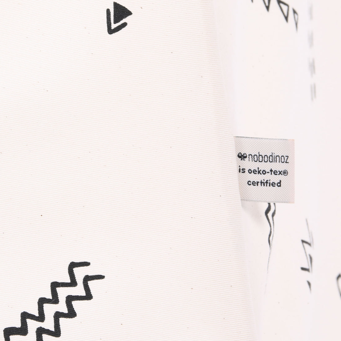 nobodinoz-teepee-black-secrets-natural- (4)
