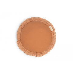 nobodinoz-vera-eyelet-lace-round-cushion-sienna-brown-nobo-4920379- (1)