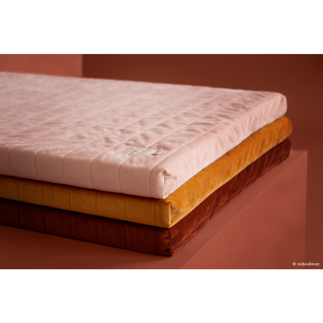 nobodinoz-zanzibar-velvet-mattress-bloom-pink- (6)